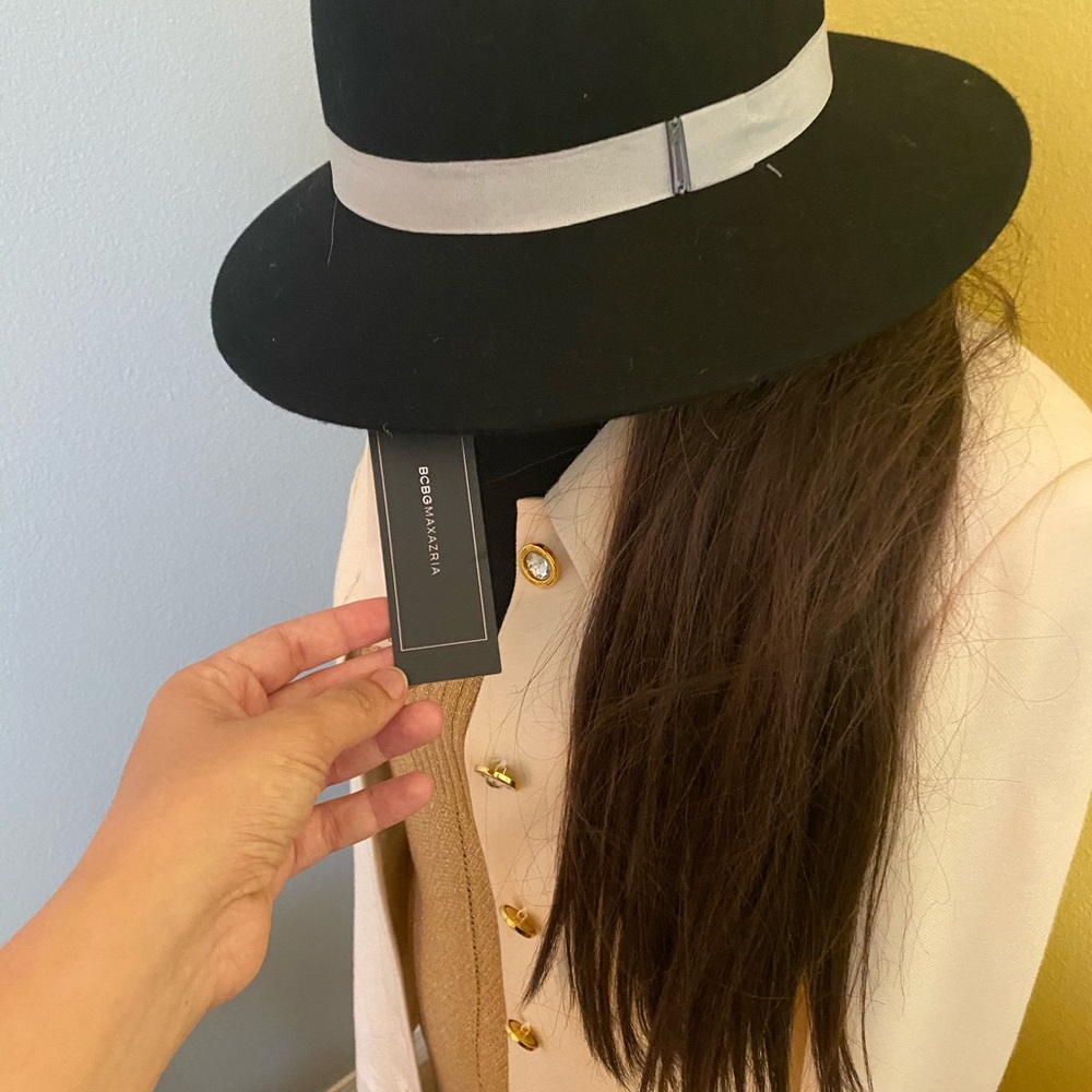 BCBG MAXAZRIA elegant  Hat